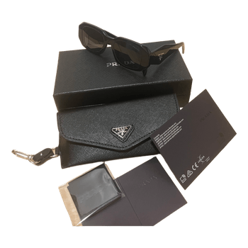 Prada Aurinkolasit
