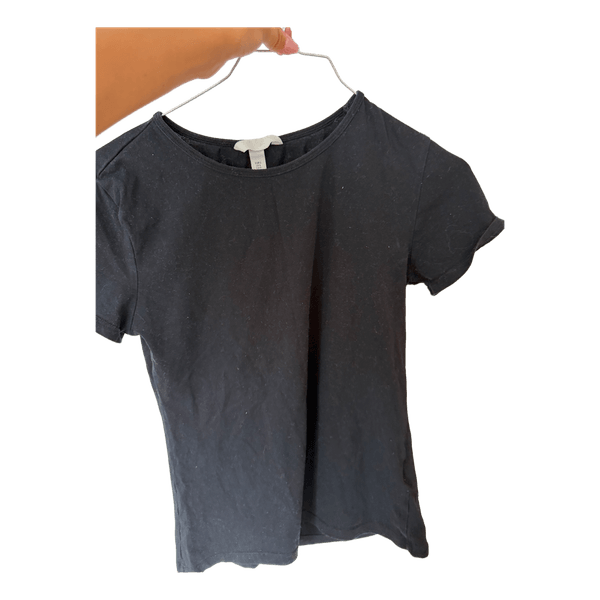 Sort t shirt