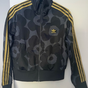Adidas x Marimekko verryttelytakki