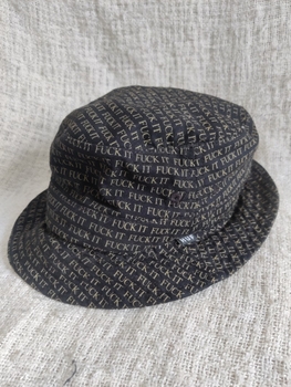 Bucket hat