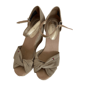 Tommy hilfiger heels