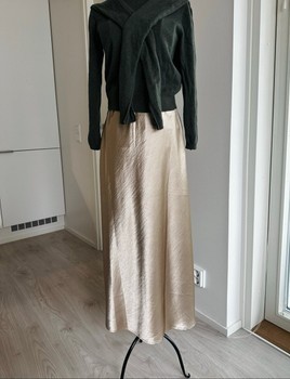 Beige midi skirt