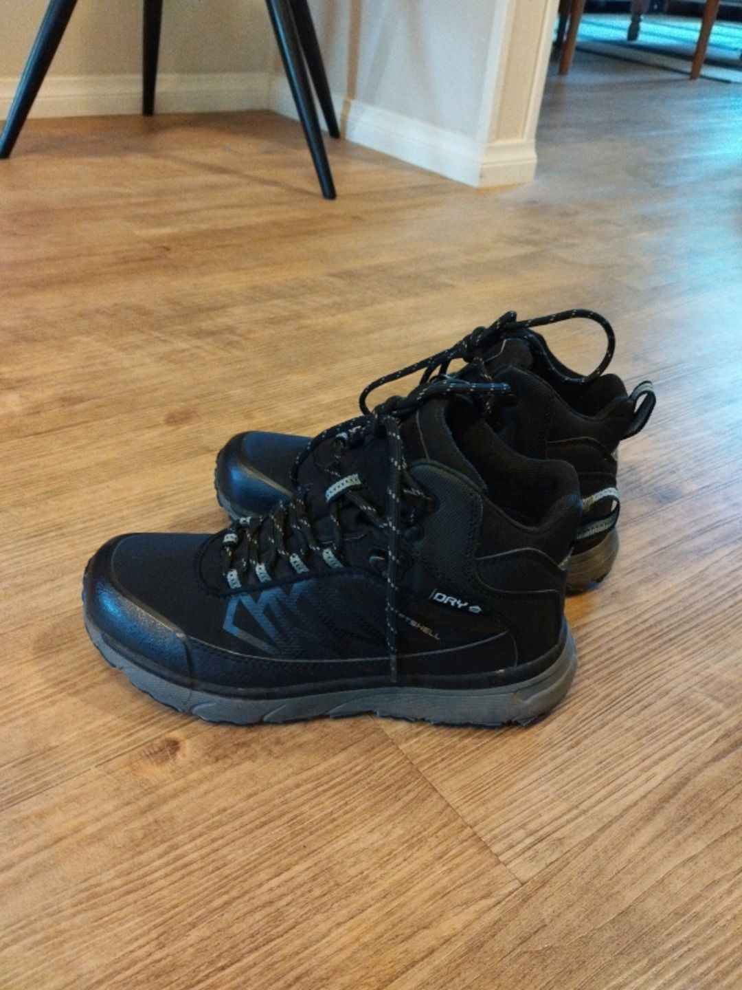 Trekmates sports shoes
