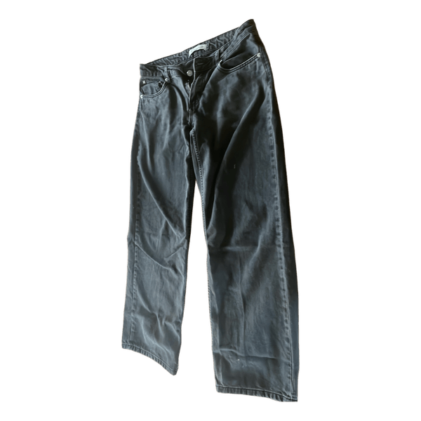 Sort denim