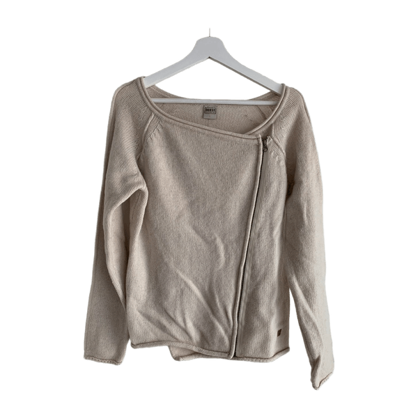 Object cardigan
