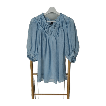 Baby blue paita