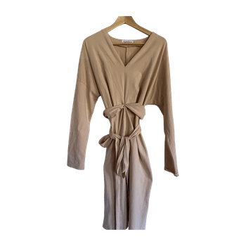 beige pitkä mekko