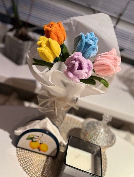 Handmade pipe cleaner tulip bouquet