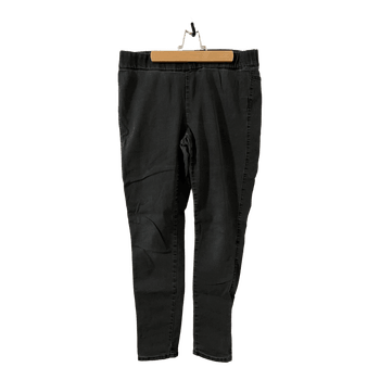 Mustat stretch-farkut
