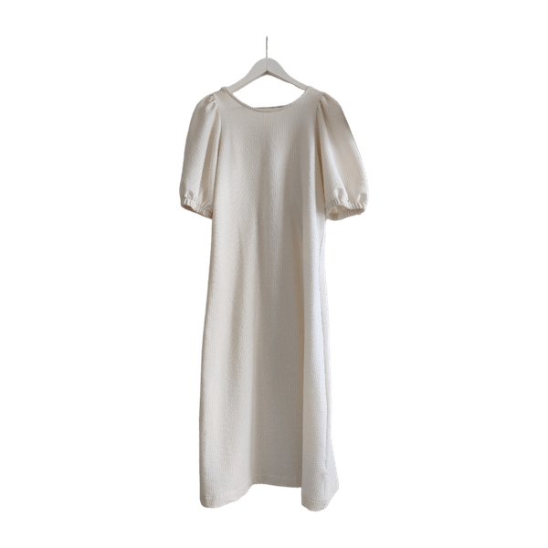 H&M valkoinen midimekko