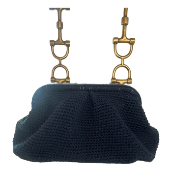 Mørkeblå hæklet clutch