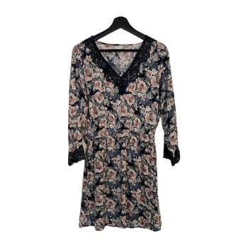 Jacqualine de yong dress