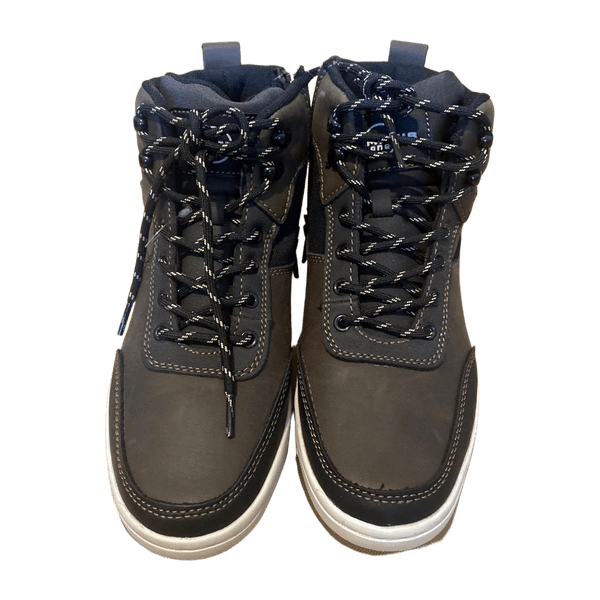 Memphis shoes