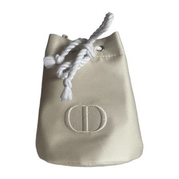 Dior uusi meikkilaukku 