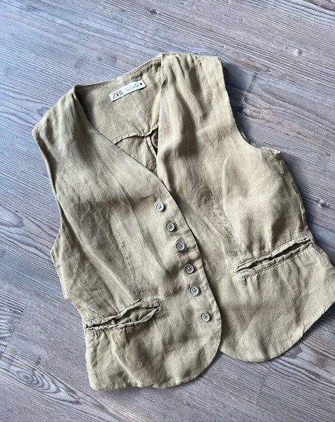 Beige pellavaliivi