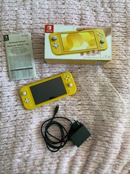 Nintendo Switch Lite Yellow
