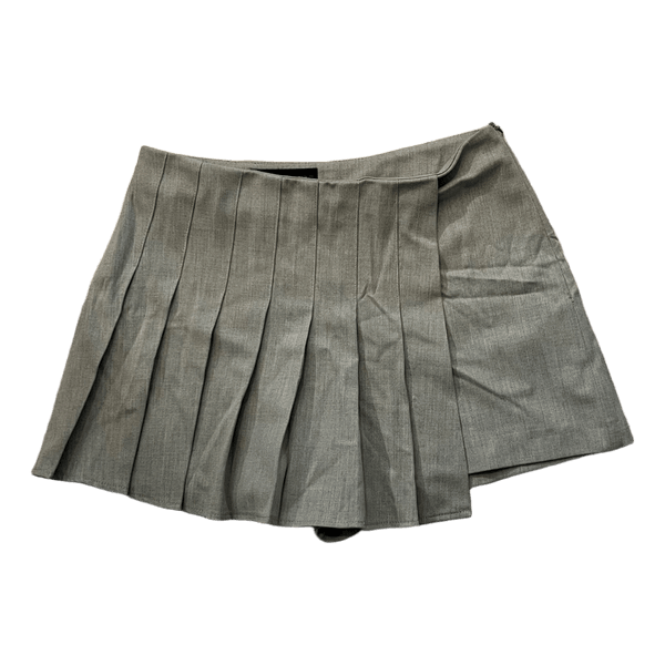 Grey pleated skort