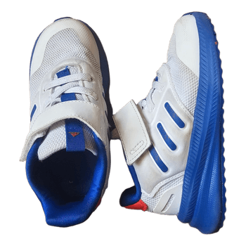 Adidas lastega tossud