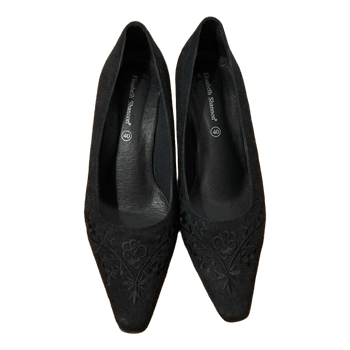 Elisabeth Shannon black heels