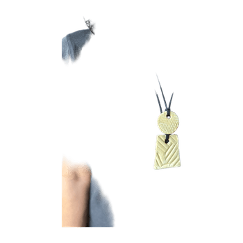 Beige muotoiltu kaulakoru