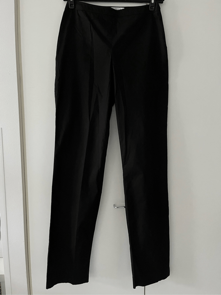 Straight-leg trousers