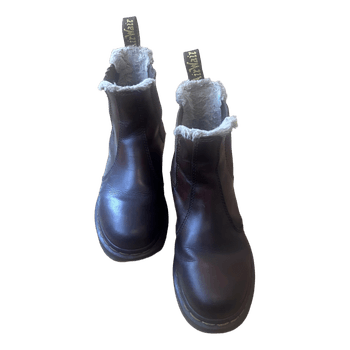 Ruskeat Dr. Martens nilkkurit