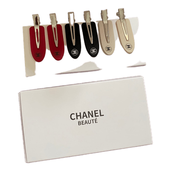 Chanel hair clips set