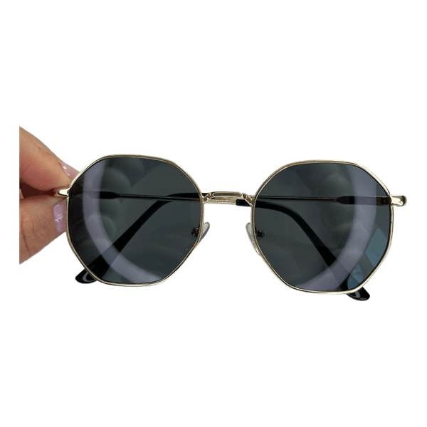 Juodi Saulės akiniai su auksiniais rėmeliais         sunglasses