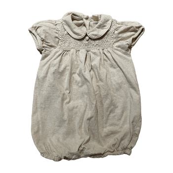 Nobranded kids' clothing