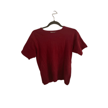 Red crew neck t-shirt