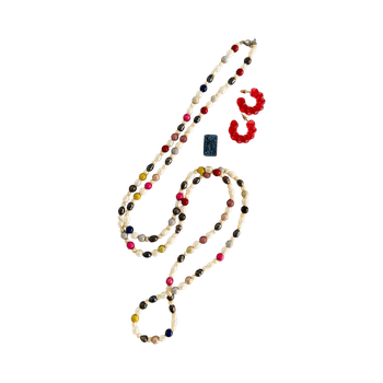 Korusetti: helmikaulakoru, sormus ja korvakorut