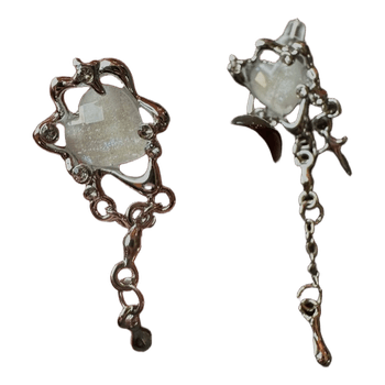 Heart dangle earrings