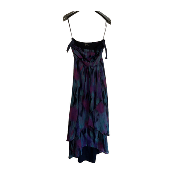A wear dress