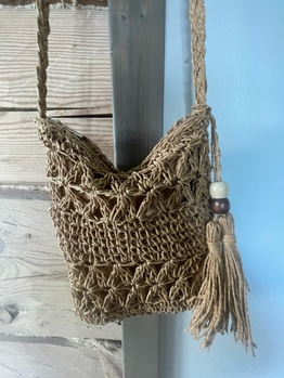 Boho punottu olkalaukku