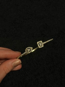 Gold tone crystal bracelet