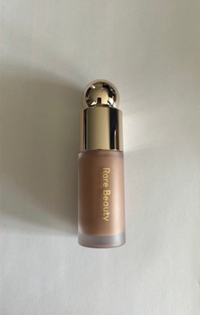 Rare Beauty soft pinch liquid contour