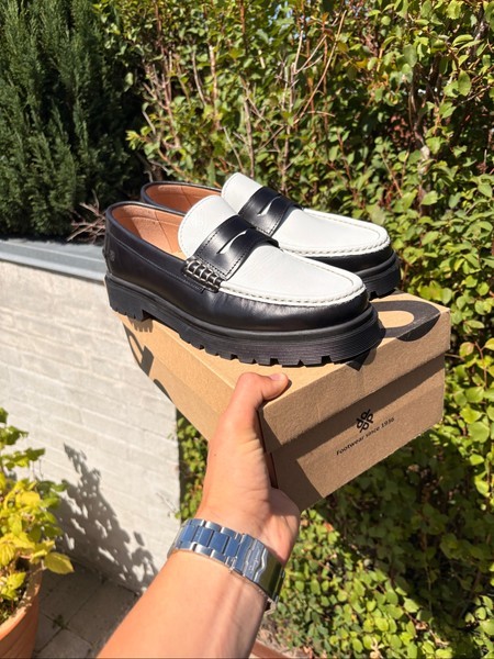 Sort og hvide playboy loafers