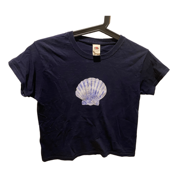 Mørkeblå baby tee med muslingeprint