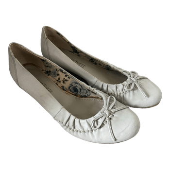 Valkoiset Marco Tozzi ballerinat