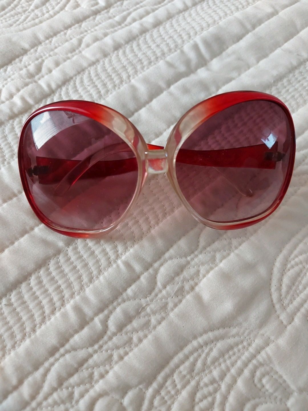 Bianco. sunglasses