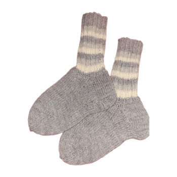 Novita 7 veljestä/ handmade accessory
