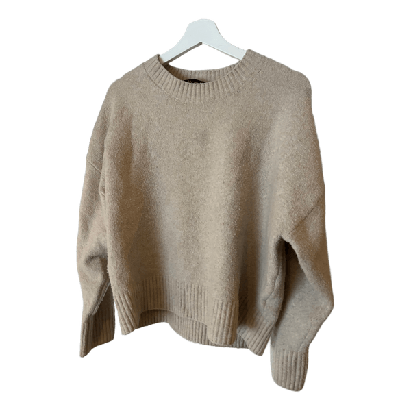 Beige striktrøje