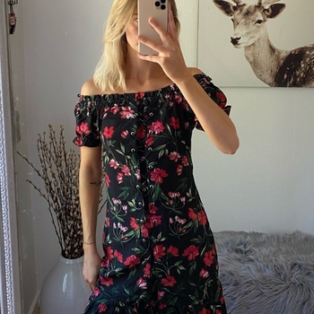 Boohoo dress