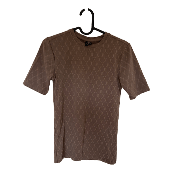 Brun t-shirt med mønster