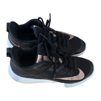 Nike sports shoes