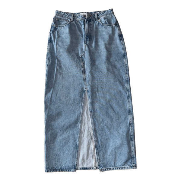 Blå denim maxinederdel