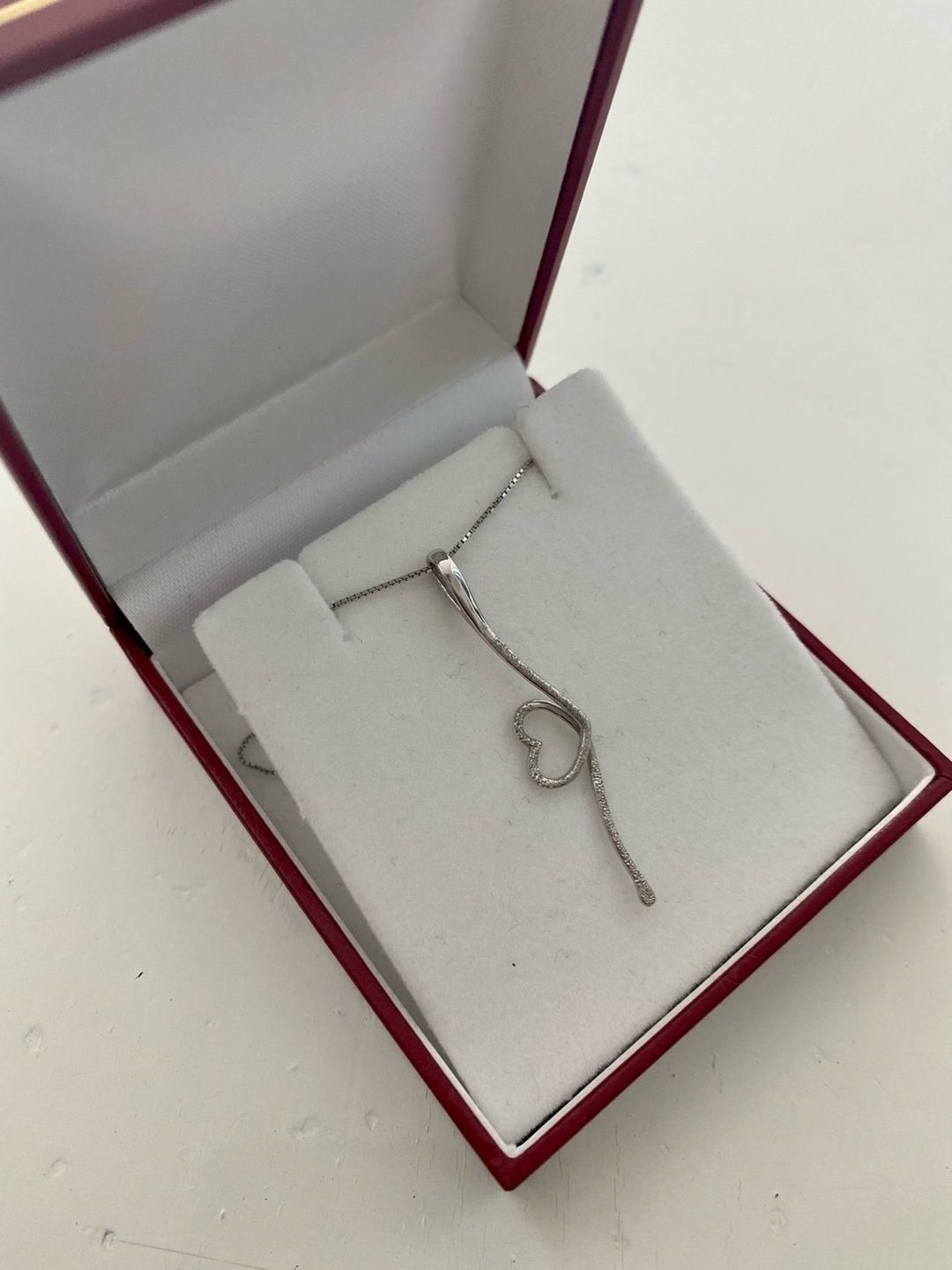 Kultajousi jewelry