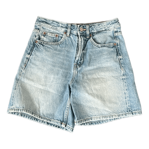 Lyseblå denimshorts