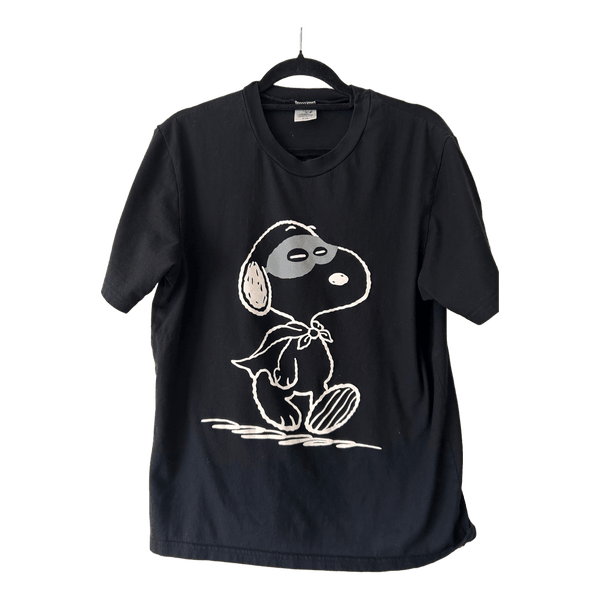 Black Snoopy t-shirt