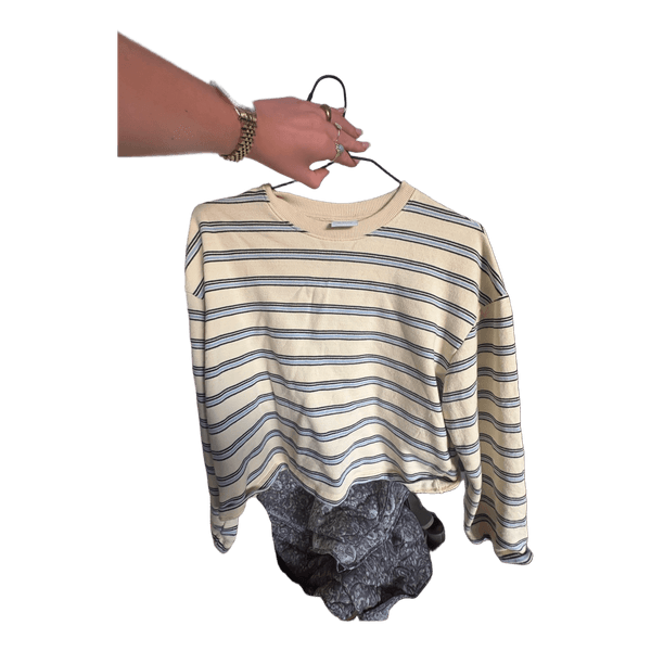 Gul og blåstribet sweatshirt